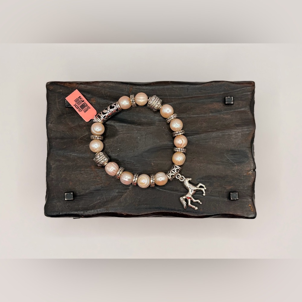 Beautiful Freshwater Pearl Stretch Bracelet with Silver Toned Charms